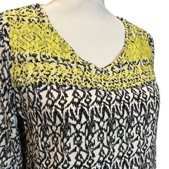 THML Embroidered Blouse Black and White with Neon Yellow Detail Size Medium - Picture 2 of 10